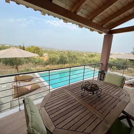 Dobrino Tradizio Peloponnese