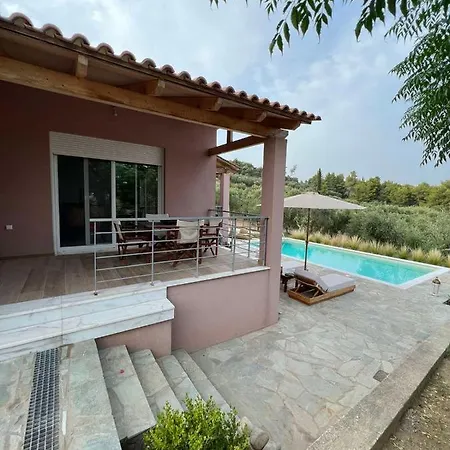 Dobrino Tradizio Peloponnese *